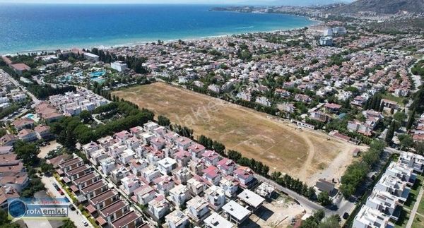 Rotadan Plaja 350 Mt,özel Havuz,bahçe,otopark,müstakil 4+1 Villa