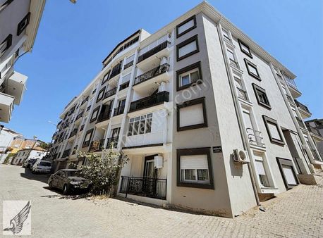 Seferihisar Hidirlik Mahallesinde Ana Caddeye Yakın 2+1 Daire