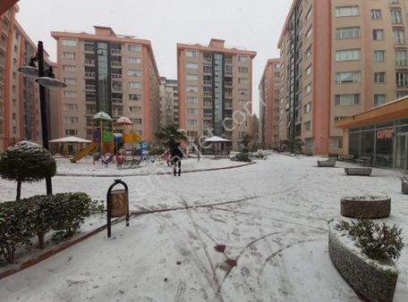 Adna Kahveci Mah Site İçerisinde Acil Satılık 3+1 Daire !