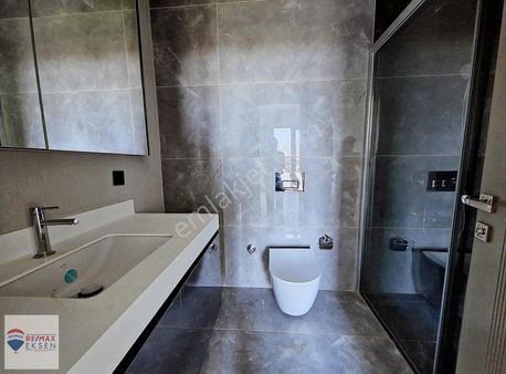 Emlak Konut Çınarköy 3+1 Kiralık Büyük Daire