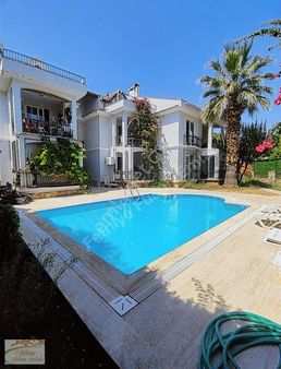 Fethiye Füsun Emlak'tan Sahile Yürüme Mesafesinde Satılık Daire