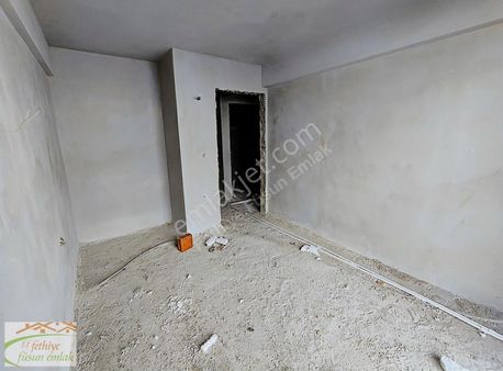 Fethiye Füsün Emlaktan Pazaryeri Mah. Satılık Ara Kat Daire