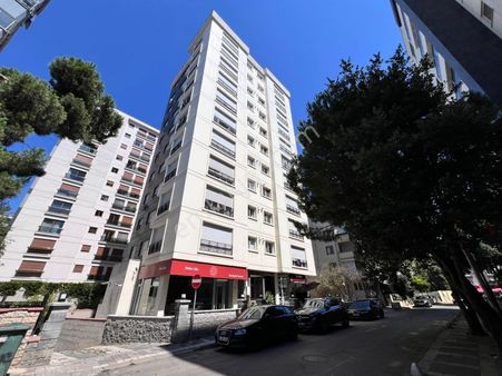 Met'den Erenköy'de Marmaraya Yakın 3+1 Balkonlu 125 M2 Fırsat