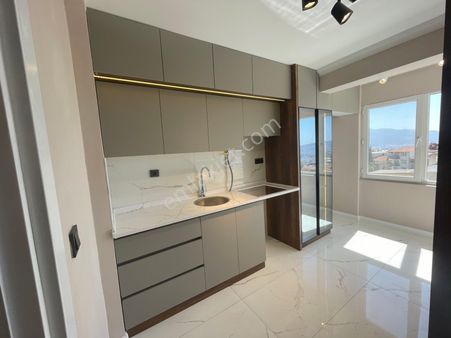 İnönü Mahallesinde 3 Cepheli 135 M2 Satılık Daire