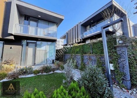 Kartepe/sarımeşe Sierra Vilları Satılık 4+1 Villa Takasa Açık