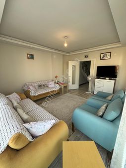 Kanal Mahallesinde Satılık 5+1 Geniş Kullanışlı Daire