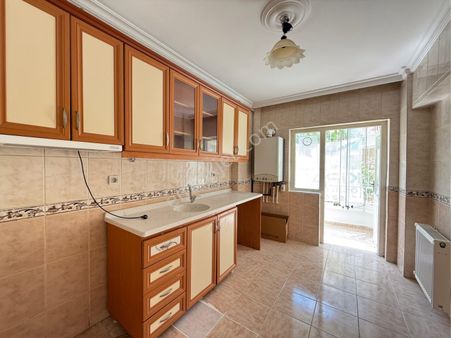 Ayvalı Kapalı Pazar Karşısı 3+1 Giriş Kat Masrafsız Güney Cephe