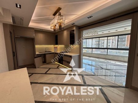 Royalest'ten Atatürk Mahallesi'nin Merkezinde Lüks Daireler