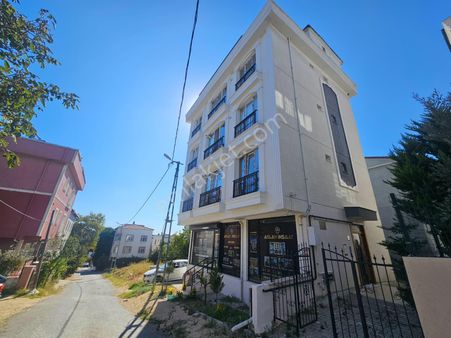 Büyükçekmece Bahçelievler'de 3+2 Deniz Manzaralı Kiralık Dubleks Daire