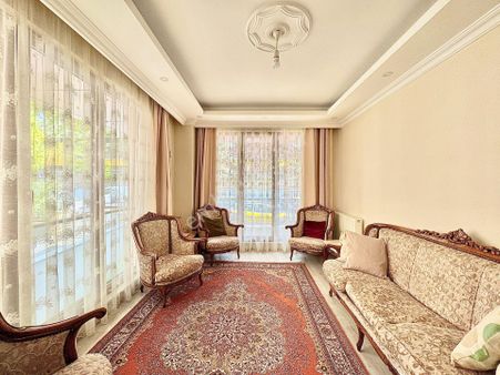 Goldhouse Dan Satılık Zuhuratbaba Da 3+1 Yüksek Giriş Daire