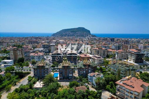 Alanya Merkez Sugözü’nde Satılık 4+1 Eşyalı Dubleks Daire