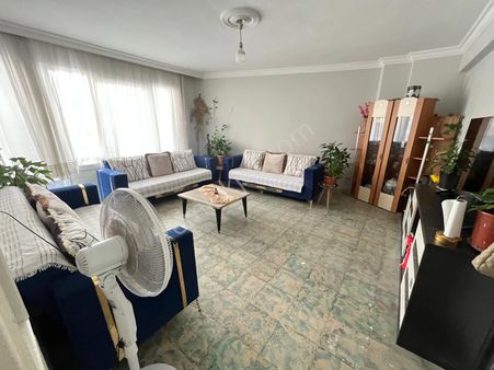 Prestij'den Kiramithane'de Asansörlü Cadde Üzeri Geniş 3+1 Daire