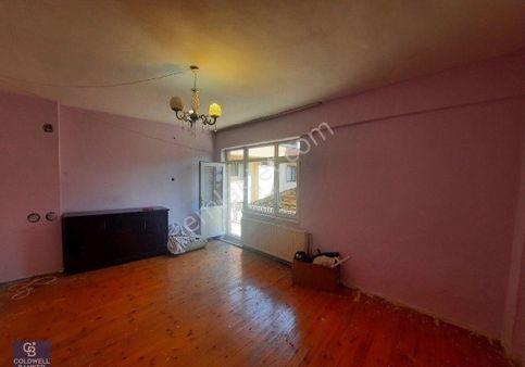 İzmit Mehmetalipasada Bekara Uygun Kiralik Daire 4+1