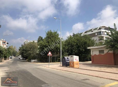 Konyaaltı Hurma Mah Satılık Köşe Parsel 168 Mt Hisse İmarlı Arsa