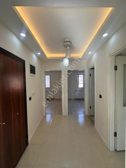 Buca Yeşilbağlar Mah Satılık 2+1 Doğalgazlı Daire