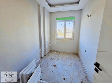 Hilal Gayrimenkul Den Yeniköyde Sıfır Yüksek Giriş 2+1