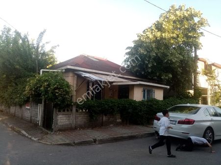 182m2 Arsa İçinde Tek Katlı Müstakil Tadında Bina