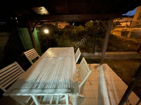 Serdivan Bahçelievlerde Giriş Kat Bahçeli Ve Eşyalı 1+1 Daire