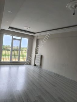 Edirne Kaleiçinde Sıfır Kiralık 2+1 Geniş Daire