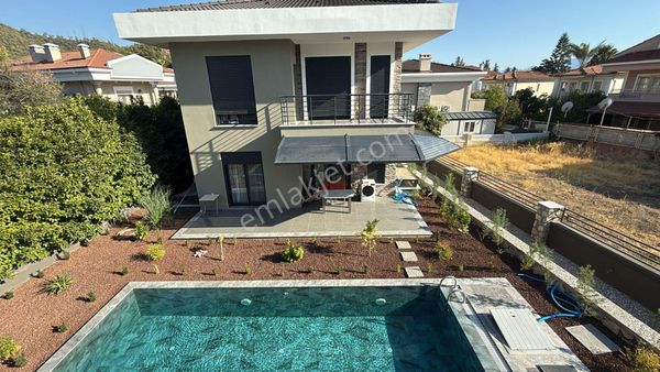 Cihat İnşaat Emlak Tan Satılık Villa