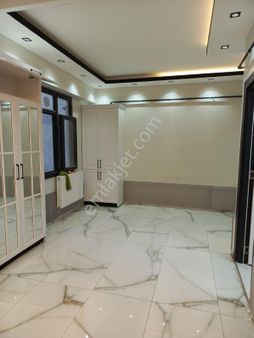 Doğukent Emine Göncü Lisesi Arkası Ana Cadde 2+0 Kiralık Giriş Kat Daire.