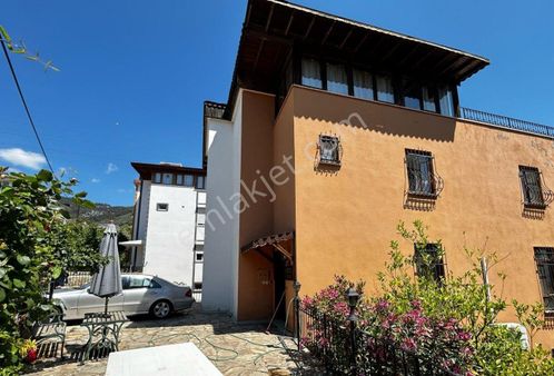 Turyap Altınoluk’tan Deniz Manzaralı 4+1 Tripleks Villa – Satılık