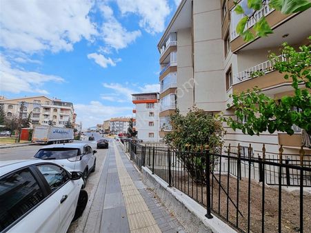 Kuşcağızda Merkezi Konumda 3+1 Satılık Daire