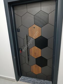 Kaya Emlaktan Satılık 2+0 Daire 85 M2 Baçeli Evler Mahallesi