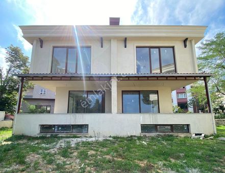 Century 21den Perşembenin Özel Konumunda Denize Sıfır Villalar