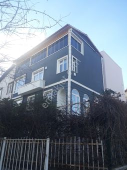 Kartal'dan İnönü Mah. De 7+3 Dış Köşe Emsalsiz Müstakil Ev