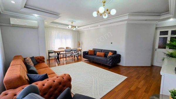 Fesleğen De 145 M² Asansörlü Çift Balkonlu 3+1 Satılık Daire