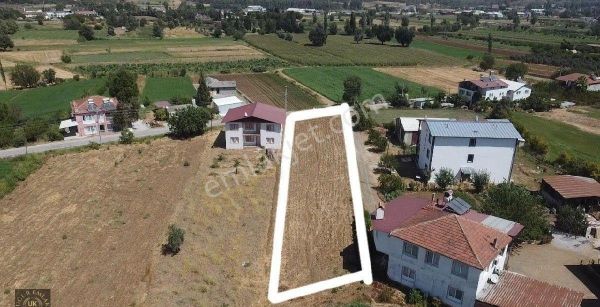 Uğur'dan Seydikemer S.zorlar'da 1255m2 Köyiçi İmarlı Arazi