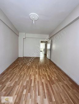 Agm'den Müthiş Konumda 2+1 Asansörlü Satılık Daire Fırsatı Acil