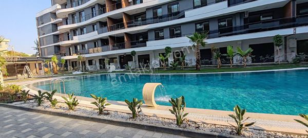 Kuşadası Çarşı Merkezde Sıfır Proje