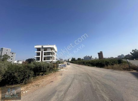 Döşemealtı Yeniköyde 0.80 Emsal 525 M2 Konut Parseli