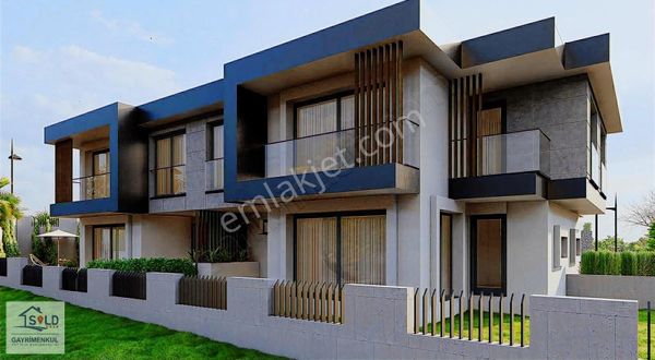 Urla Yelaltı'nda Müstakil Havuzlu 5+1 Satılık Villa