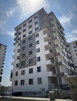 Hugalift Gayrimenkulden Zilan Yapı Üçkuyularda Satılık 2+1 Daire