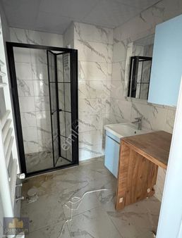 Menemen Uğur Mumcu'da Süper Konumda 2+1 Sıfır Ara Kat Lüx Daire