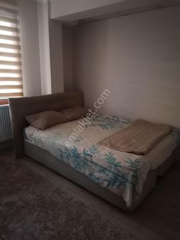 Muradiye Pazaryeri Ve Servis Güzergahı Yakını Kiralık Eşyalı Daire