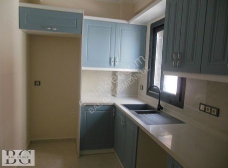 Bal Gayrimenkul-gölcüklerde Kapalı Mutfak Önü Açık 3+1 Villa