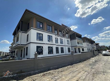 Berkent'ten 3 Balkonlu 3 Cepheli Geniş Lüks Daire