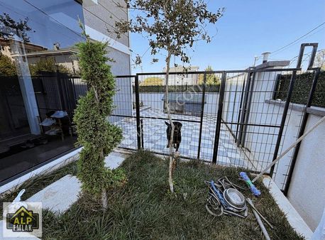 Celaliye'nin En Prestijli 4+1 Odalı 350 M2 Satılık Villası