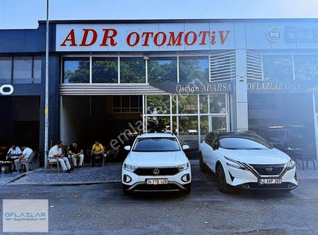 Oflazlardan Galericiler Sitesinde Satılık 200 M2 Dükkan