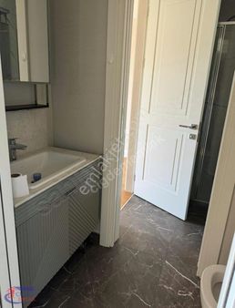 Büyükyalıda Satılık 1+1 Daire Balkonlu Hemen Taşınmaya Hazır