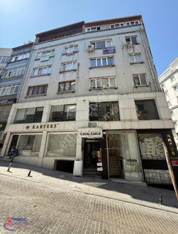 Gümrük Emini Sokağında Kiralık 2+1 120 M2 Kullanışlı Hom Ofis