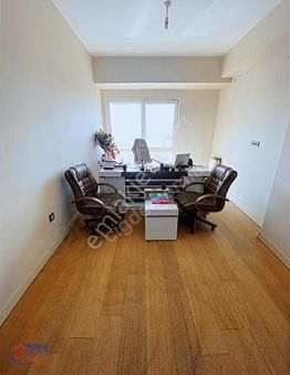 Çiğdem Emlaktan Venezia Mega Residence Kiralık 2+1 Rezidans