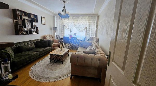 Reşadiyede Sgk Civarı Cadde Üstü 3+1 Satılık Dairemiz...