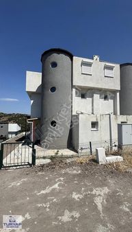 Turyap Foça'dan Çandarlı Da Satılık 3+1 Bahçeli Tripleks