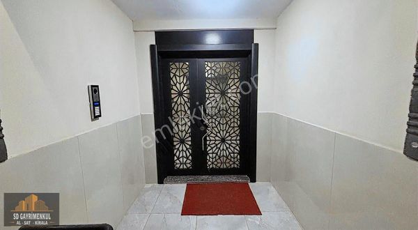 Yatırıma Ve Oturuma Uygun İskanlı 3+1 Daire Altınova