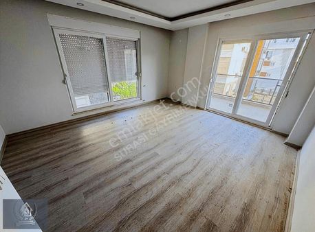 Varsak Karşıyakada Sıfır İskanlı Lüks 2+1 Ara Kat 100m2 Daire